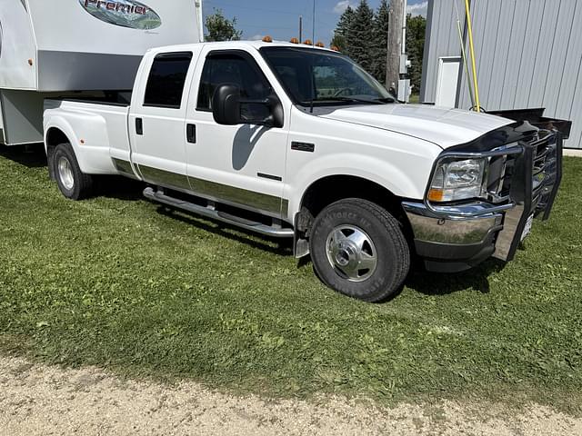 Image of Ford F-350 equipment image 2