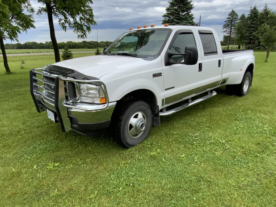 Image of Ford F-350 Primary image