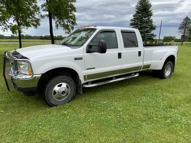 Image of Ford F-350 equipment image 1