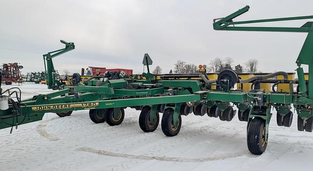 Image of John Deere 1780 equipment image 2