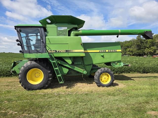 Image of John Deere Turbo 7720 equipment image 2