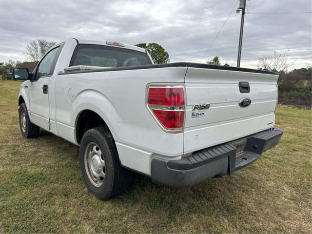 Image of Ford F-150 equipment image 2