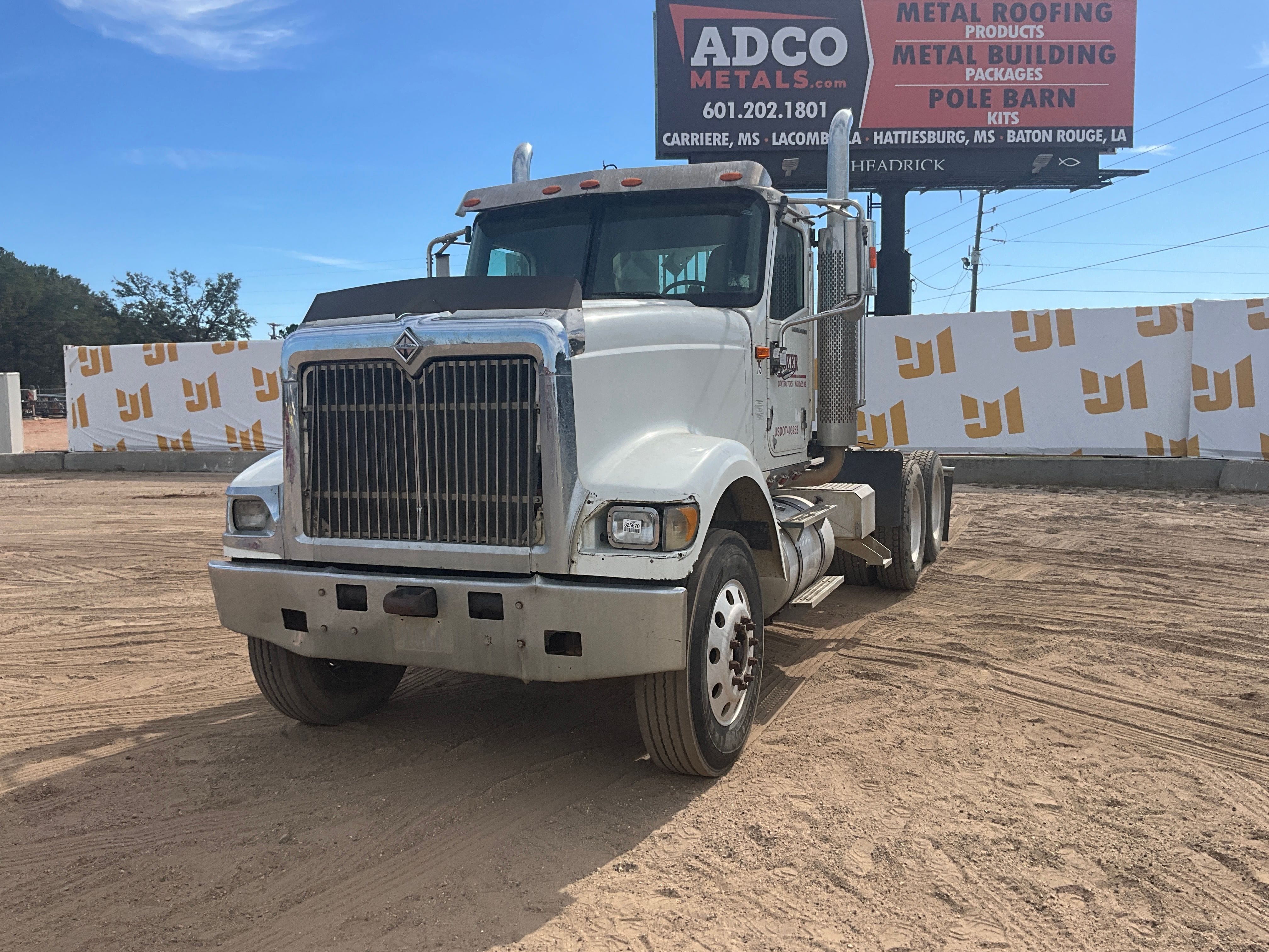 2006 International Paystar 5900I Equipment Image0