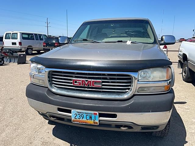 Image of GMC 2500HD equipment image 1