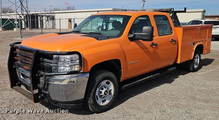 2012 Chevrolet 2500HD Equipment Image0