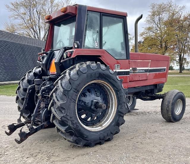 Image of International Harvester 5288 equipment image 2