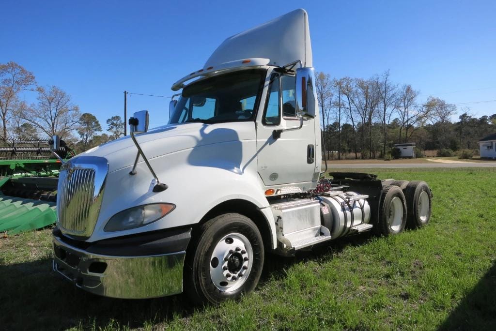 2015 International ProStar Plus 122 Equipment Image0