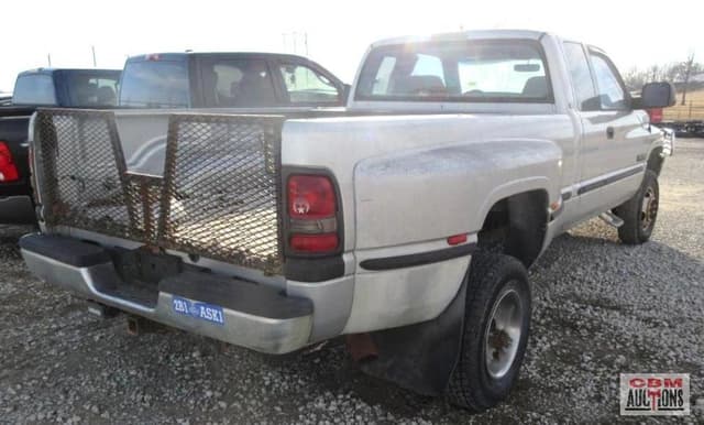 Image of Dodge Ram 3500 equipment image 3