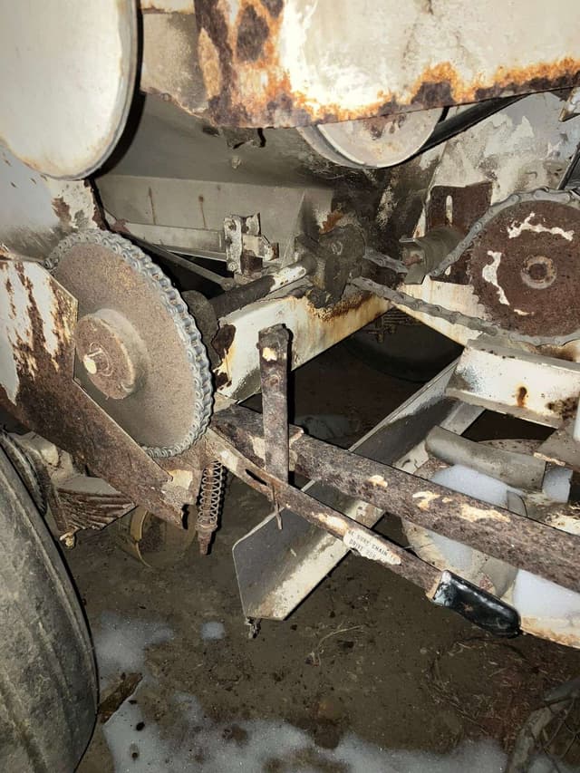 Image of Willmar 600 equipment image 3