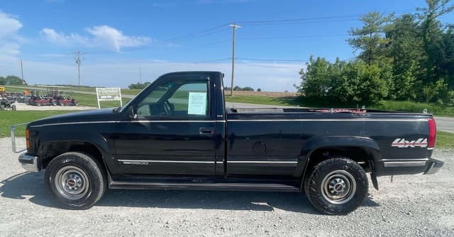 Image of GMC K3500 equipment image 2