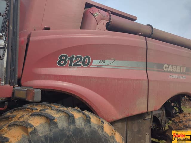 Image of Case IH 8120 equipment image 2