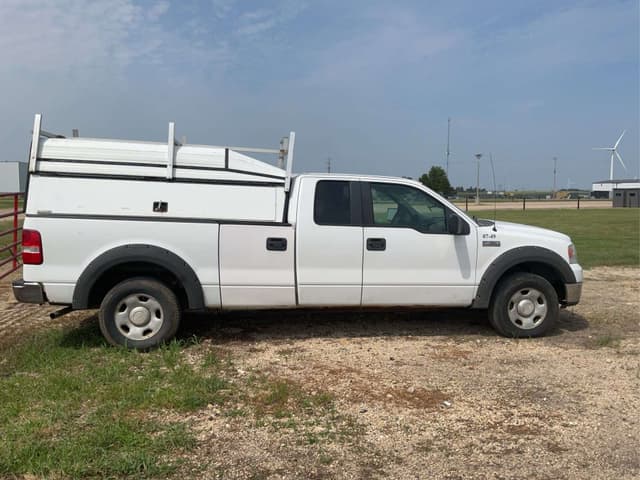 Image of Ford F-150 equipment image 4