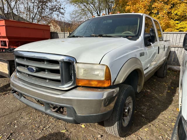 Image of Ford F-350 equipment image 1