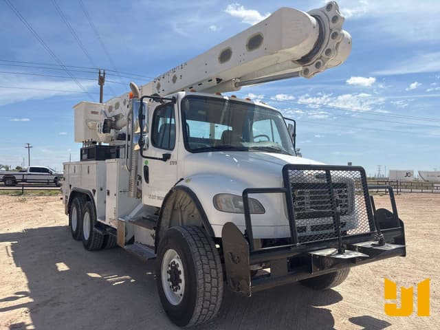 Image of Freightliner M2 equipment image 2