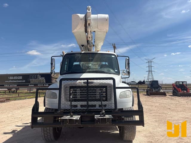 Image of Freightliner M2 equipment image 1