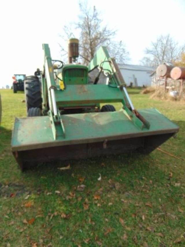 Image of John Deere 4020 equipment image 1