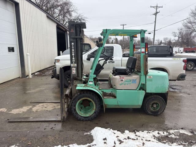 Image of Mitsubishi FG35 equipment image 3