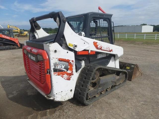 Image of Bobcat T64 equipment image 2