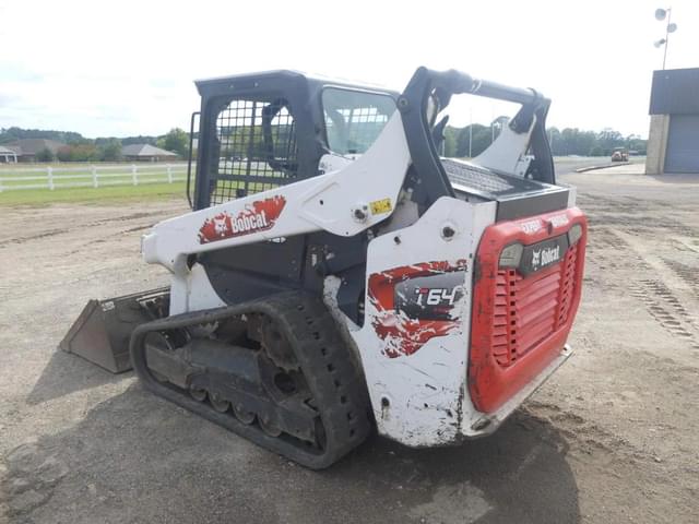 Image of Bobcat T64 equipment image 3
