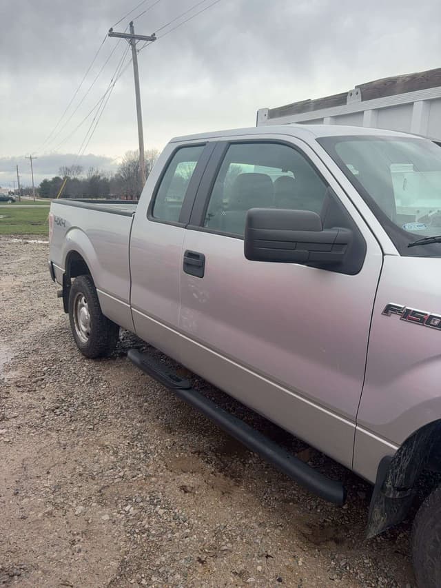 Image of Ford F-150 equipment image 2