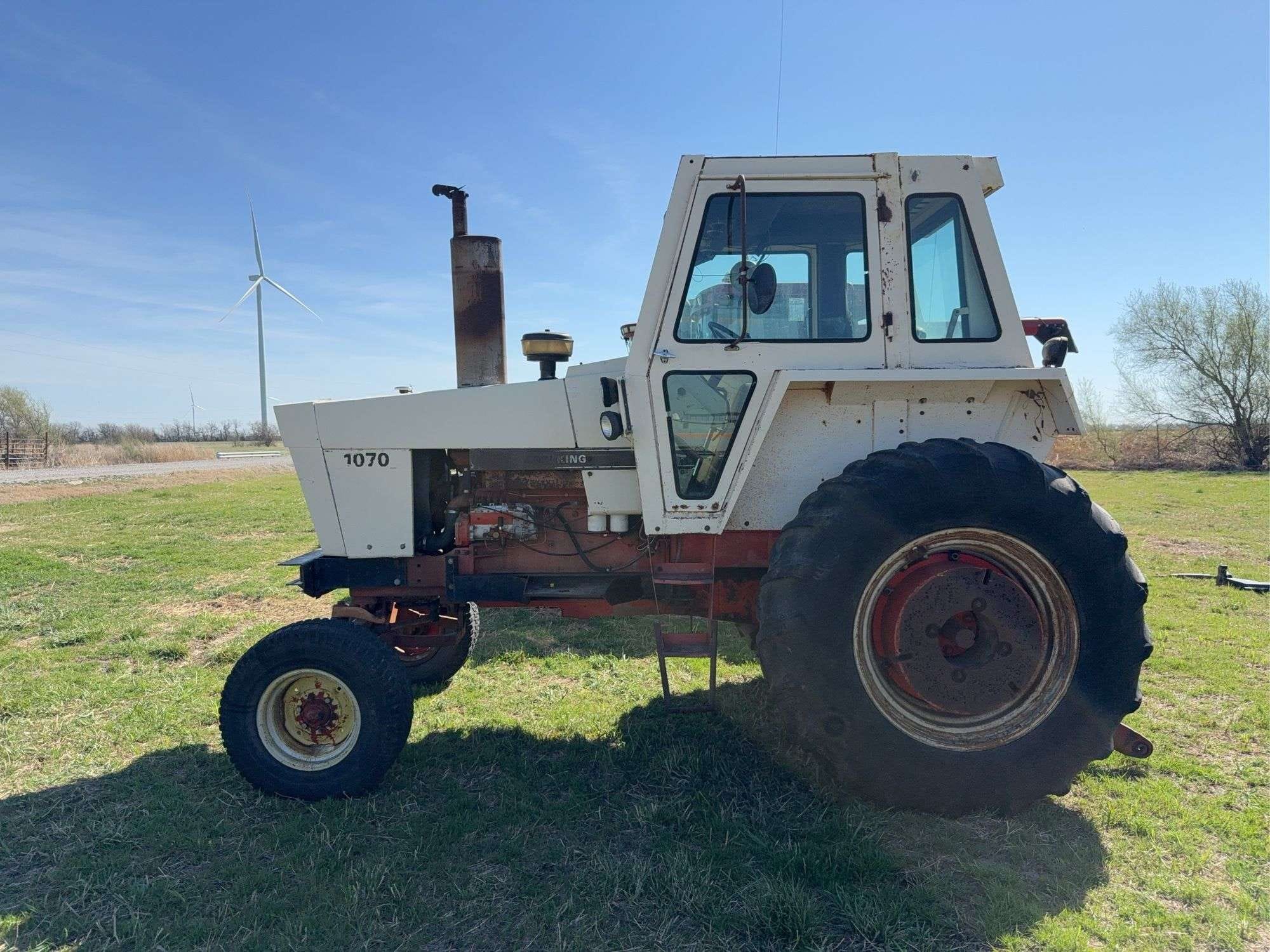 1976 J.I. Case 1070 Equipment Image0