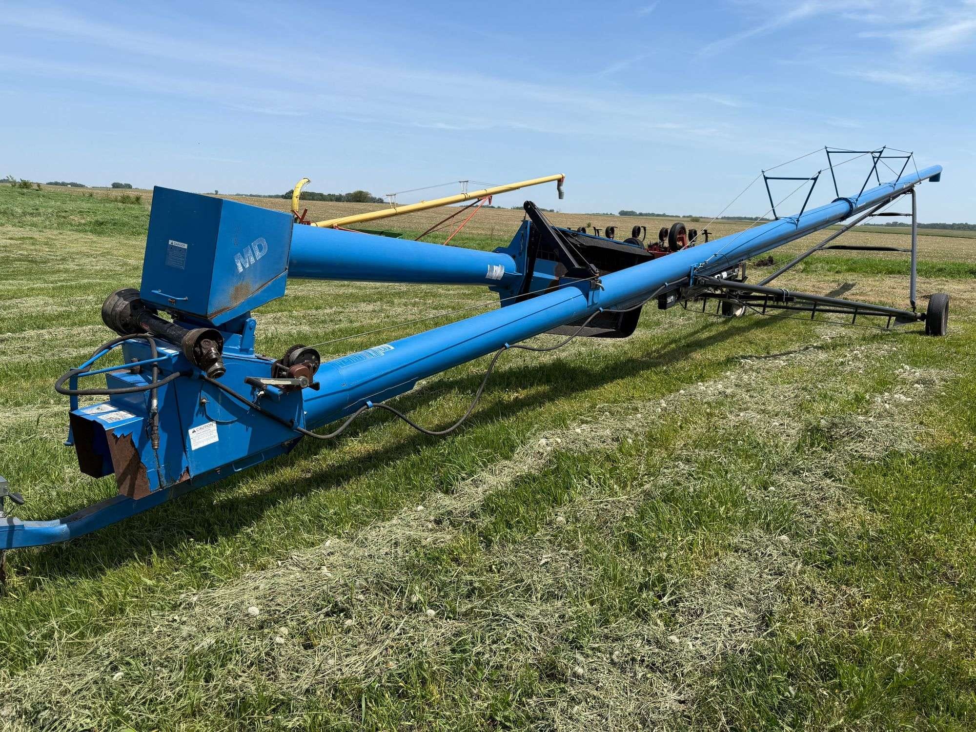 Brandt 1070 Equipment Image0
