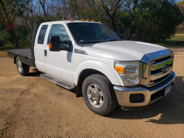 Image of Ford F-350 equipment image 1