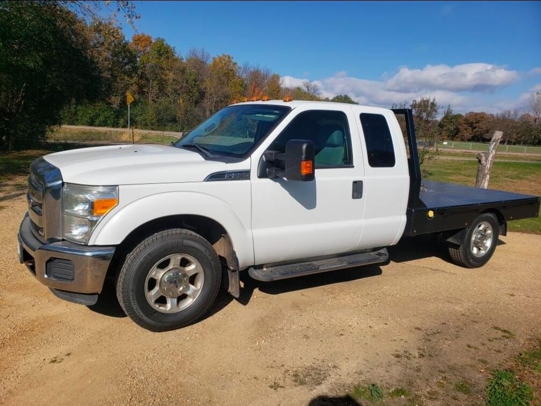 Image of Ford F-350 Primary image