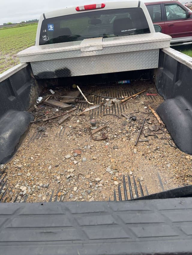 Image of GMC 1500 equipment image 3