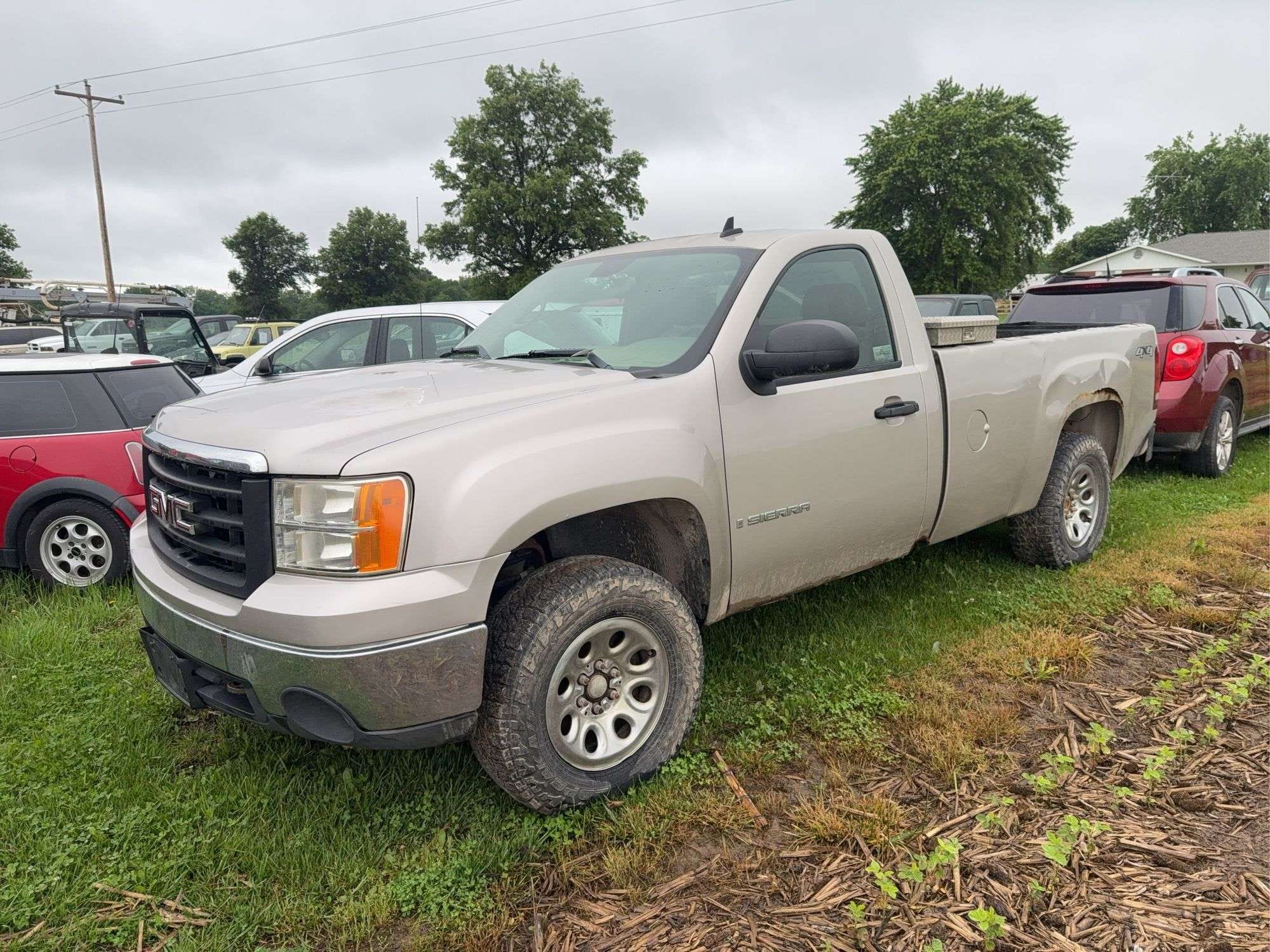 2008 GMC 1500 Equipment Image0