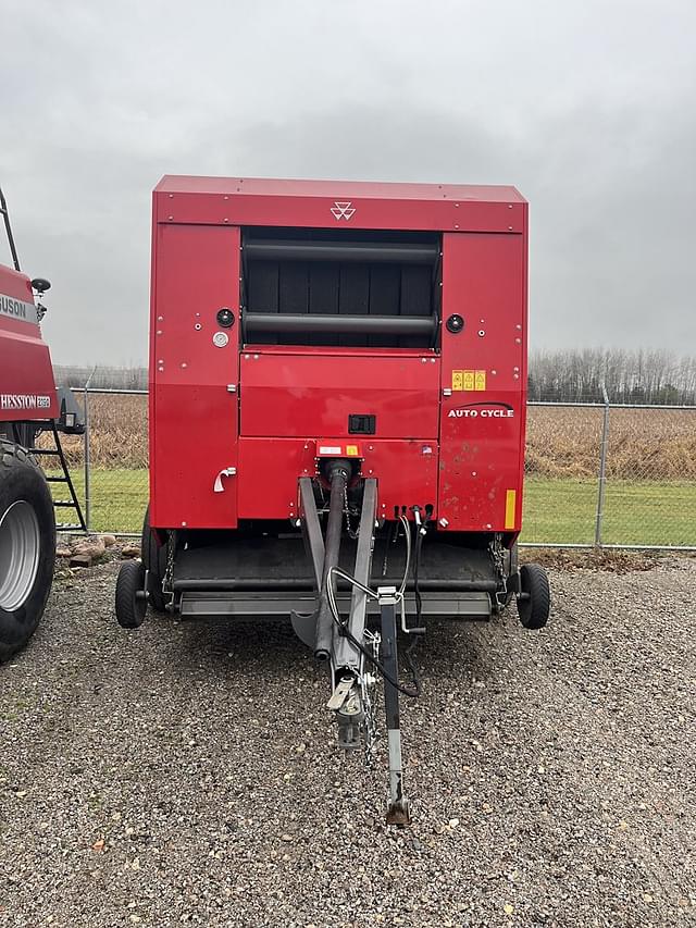 Image of Massey Ferguson 2946A equipment image 4