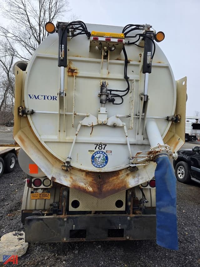 Image of Sterling L7500 equipment image 3