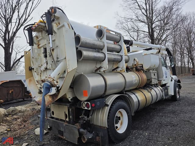 Image of Sterling L7500 equipment image 4