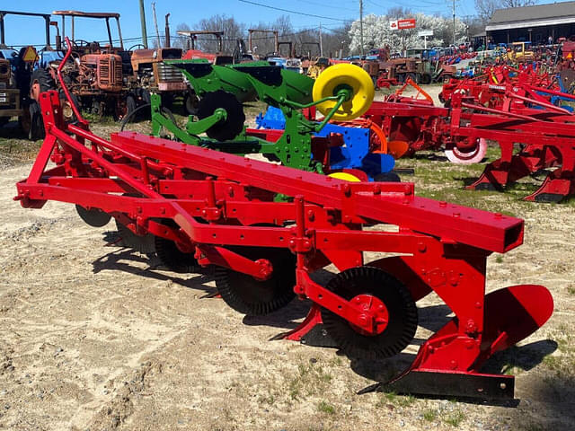 Image of Massey Ferguson Undetermined equipment image 4