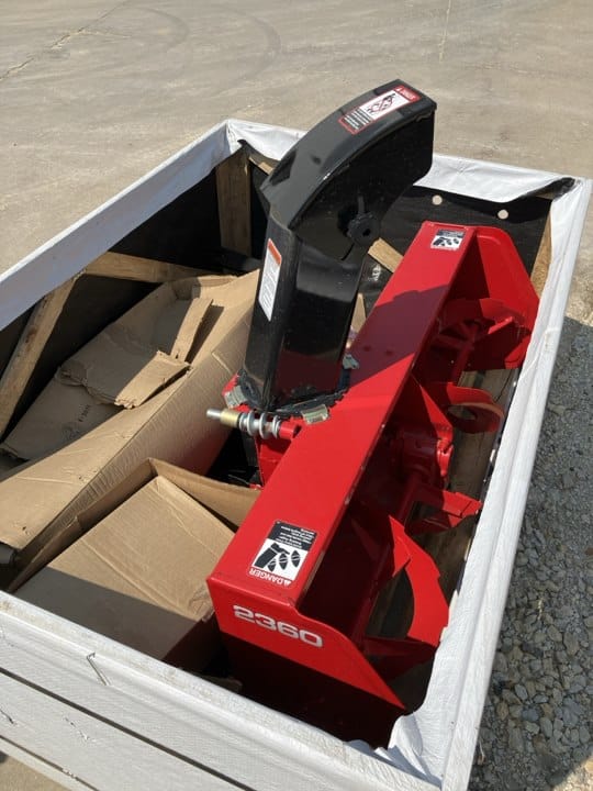 2022 Massey Ferguson 2360 Equipment Image0