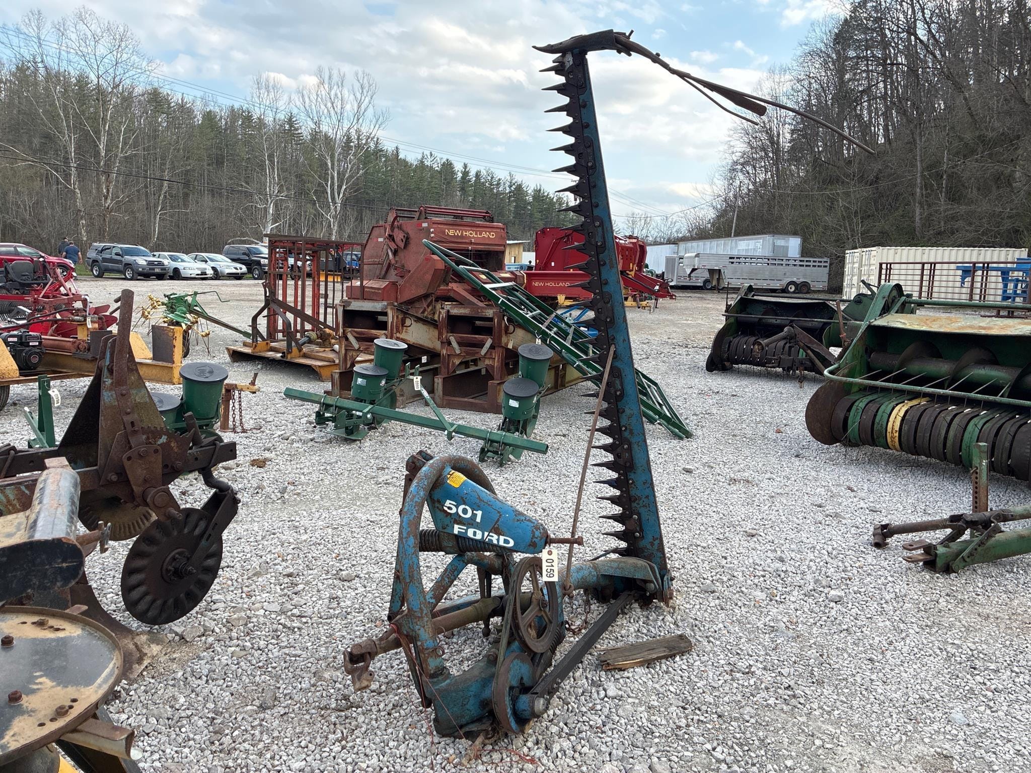 Ford 501 Equipment Image0