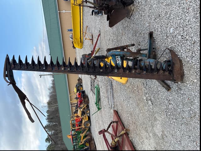 Image of Ford 501 equipment image 3