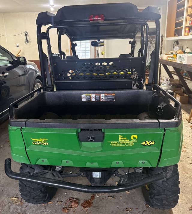 Image of John Deere XUV 550 S4 equipment image 4