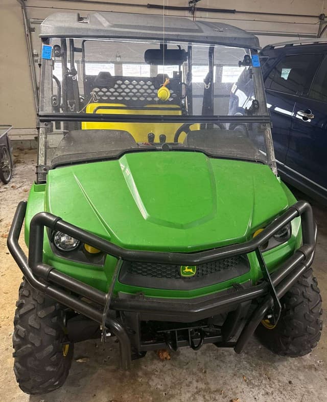 Image of John Deere XUV 550 S4 equipment image 3