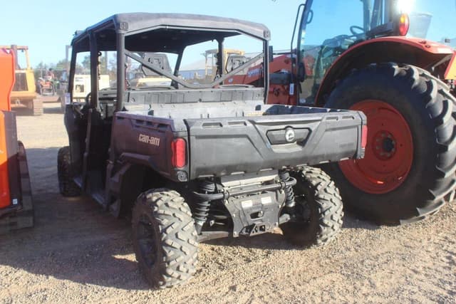 Image of Can-Am Defender HD8 equipment image 1