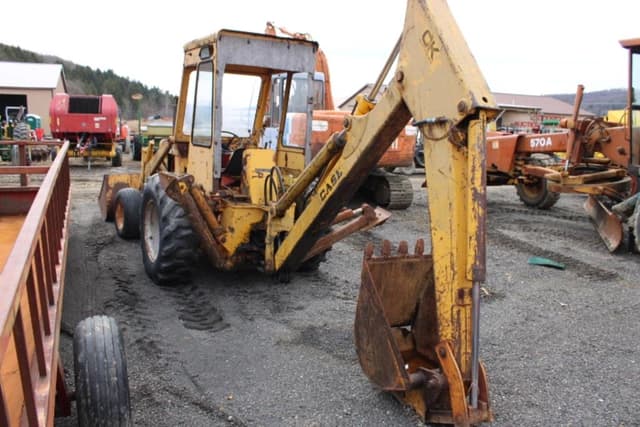 Image of Case 580 equipment image 4