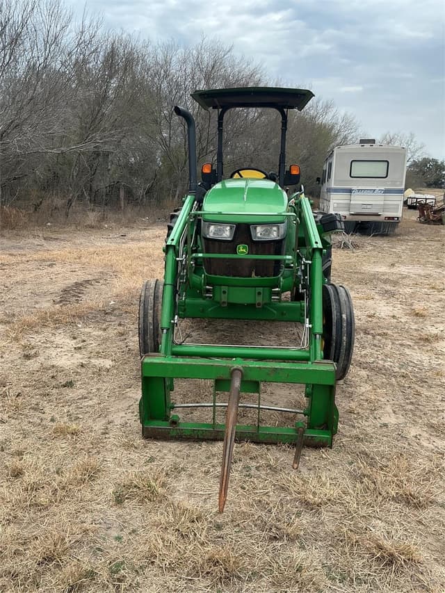 Image of John Deere 5045E equipment image 3
