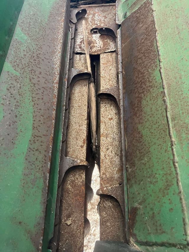 Image of John Deere 643 equipment image 4