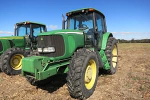 John Deere 7520 Image