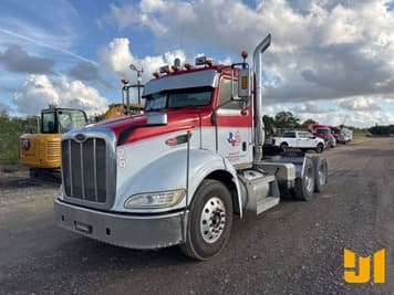 Main image Peterbilt 384