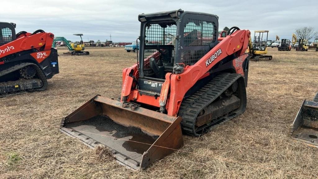 2017 Kubota SVL95-2S Equipment Image0