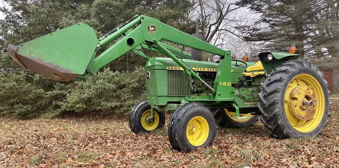 Image of John Deere 2640 Primary image