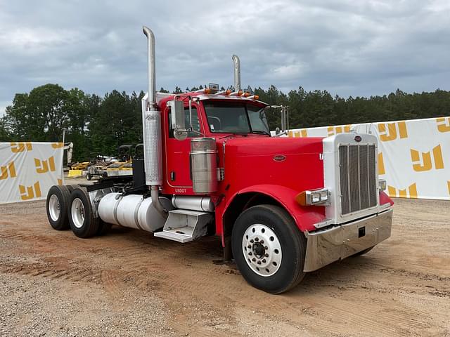 Image of Peterbilt 379 equipment image 2