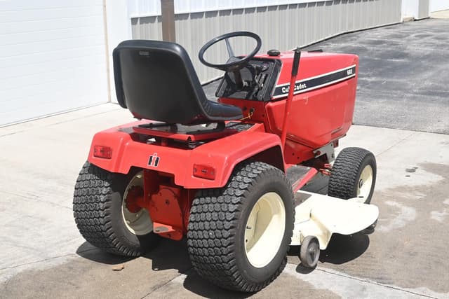 Image of Cub Cadet 682 equipment image 2