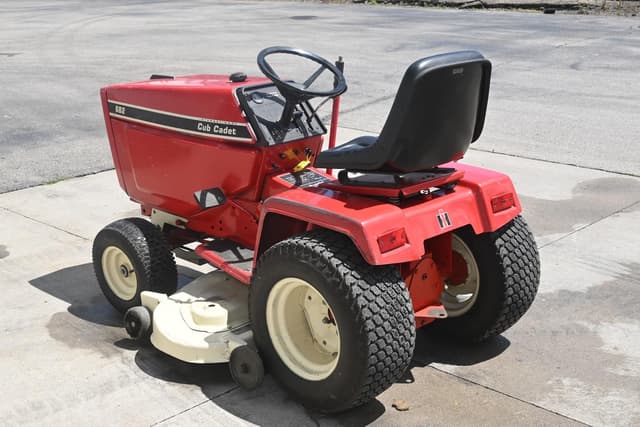 Image of Cub Cadet 682 equipment image 4